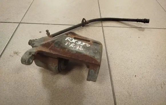 Front brake caliper