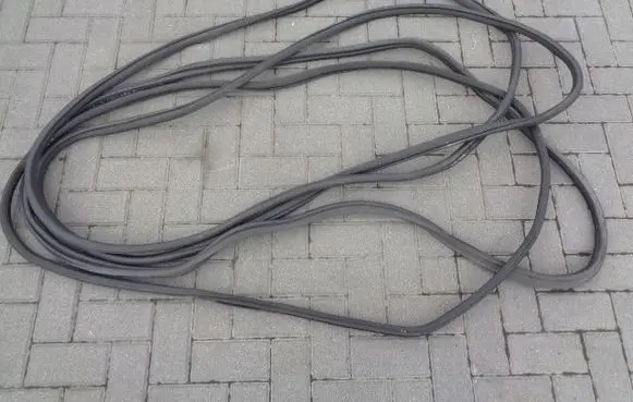 Jeep Grand Cherokee Rubber seal loading door uszczelkidrzwiWL