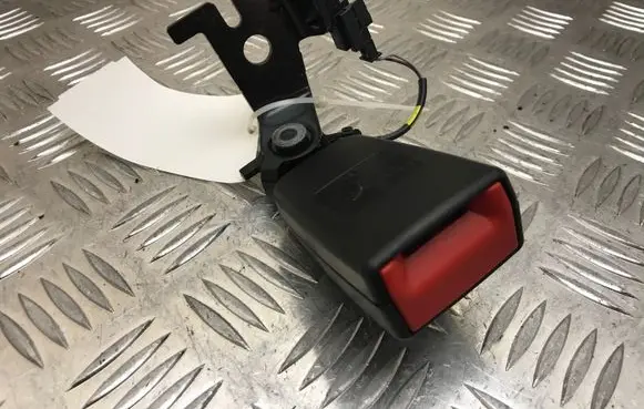 Mercedes-Benz E W238 Rear seatbelt buckle A2388600900