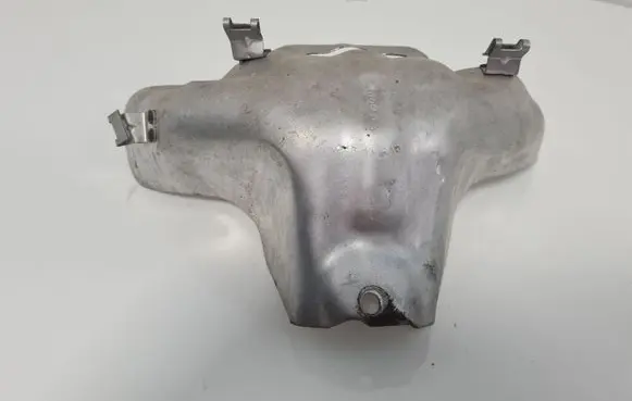 Exhaust heat shield