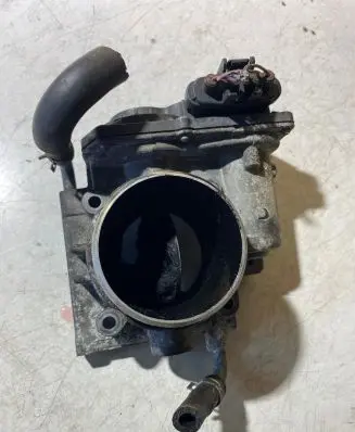 Mazda 6 Throttle valve SH01136B0 010000701