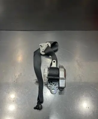 Suzuki SX4 Front seatbelt 8492079J2R 7P1400P 0435057