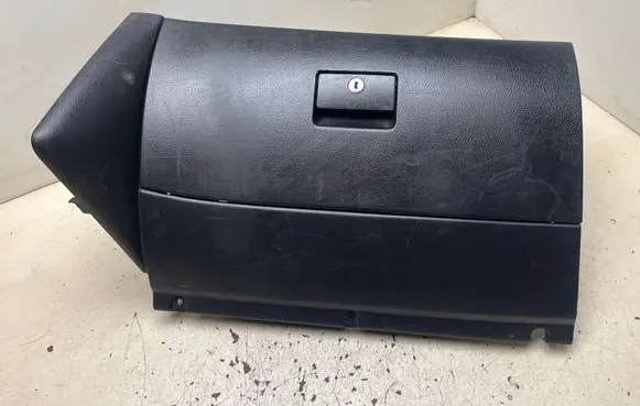 Volkswagen Golf IV Glove box 1J1857104A