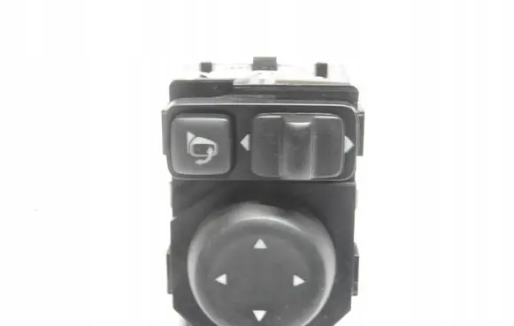 Nissan Note (E12) Tailgate/trunk/boot open switch HR12DDR