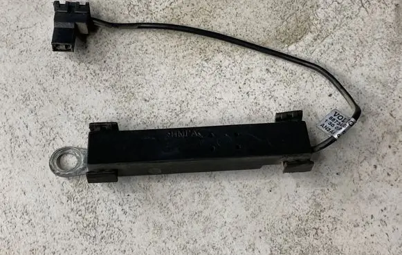Volvo V50 Aerial antenna amplifier 8673495 130022