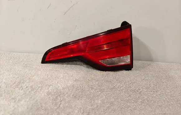 Audi A4 S4 B9 Tailgate rear/tail lights 