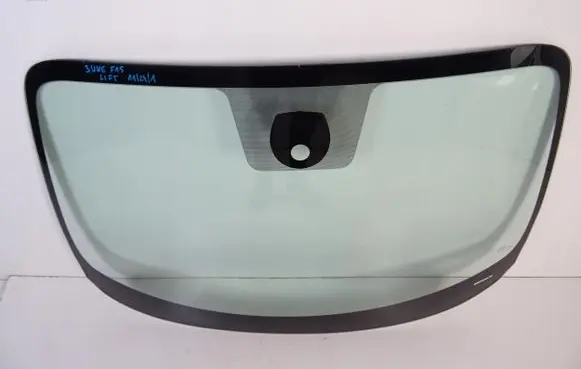 Nissan Juke I F15 Front windscreen/windshield window 