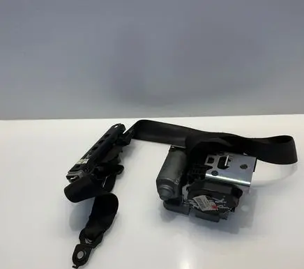 Mercedes-Benz E W211 Front seatbelt 2118607786 040657 A2118607786