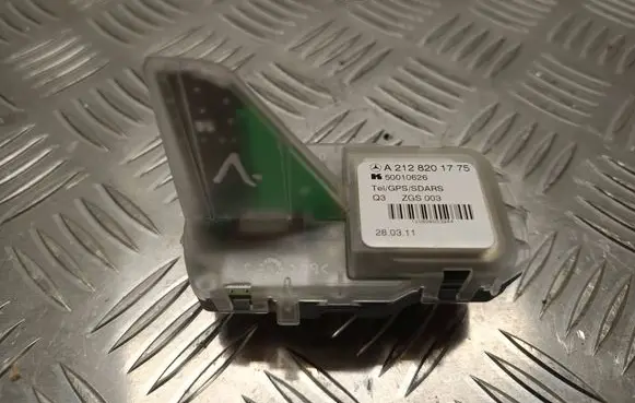 Mercedes-Benz CLS C218 X218 Aerial GPS antenna 50010626 A2128201775
