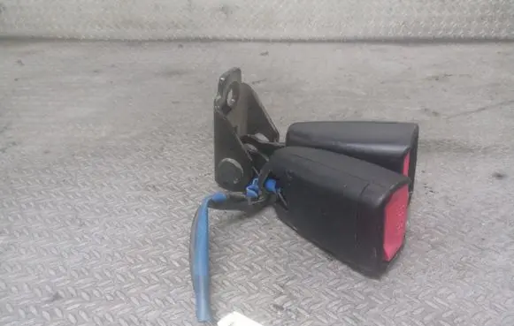 KIA Ceed Rear seatbelt buckle