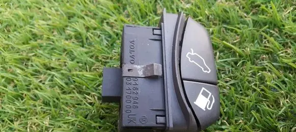 Volvo S70 V70 V70 XC Tailgate opening switch 9162946