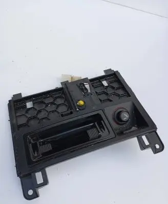 Audi Q7 4L Ashtray (front) 4L0857951