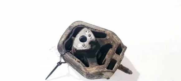 Mercedes-Benz B W245 Engine mount bracket