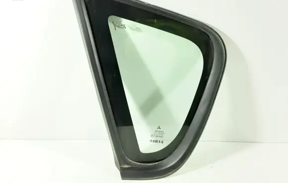 Mitsubishi Colt Rear side window 43R00048