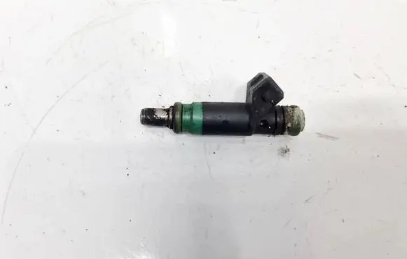 Ford Focus Fuel injector 98MFBA 98MF-BA9F593
