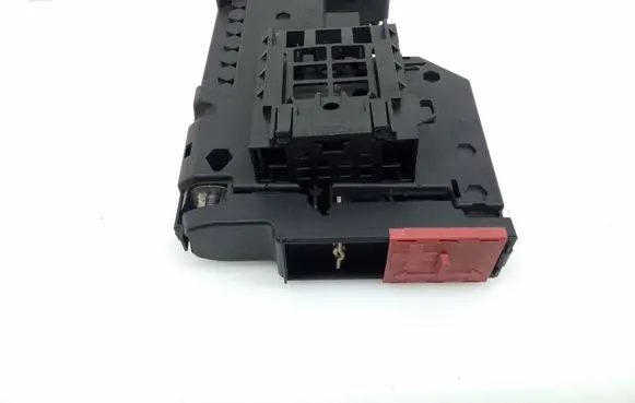 Mercedes-Benz C W204 Fuse module A2075401550