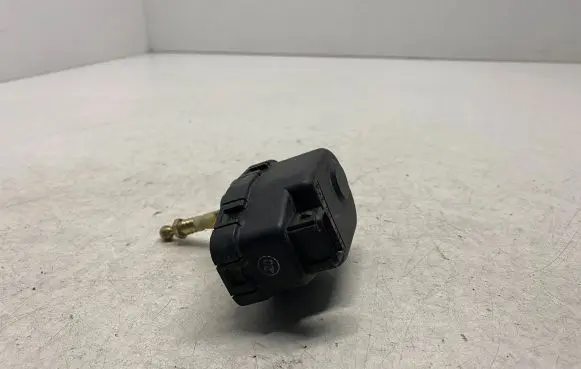 Ford Escort Headlight level adjustment motor 0307851304 VAD12V261