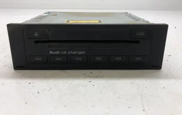 Audi A4 S4 B6 8E 8H CD/DVD changer 
