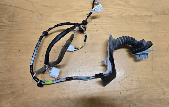 Mazda CX-7 Rear door wiring loom EH1467210B EH1467210