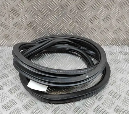 Seat Tarraco Rubber seal rear door 5FJ867914