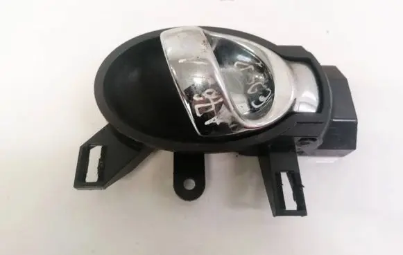 Nissan Cube Z12 Rear door interior handle