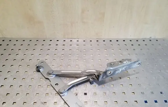 Volvo S80 Tailgate/trunk/boot hinge 30799274