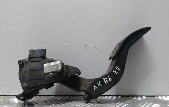 Audi A4 S4 B6 8E 8H Accelerator throttle pedal 8EI721523 6PV00837601