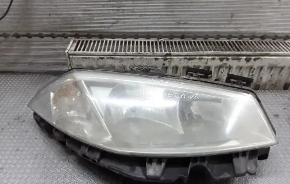 Renault Megane II Headlight/headlamp 8200073221J