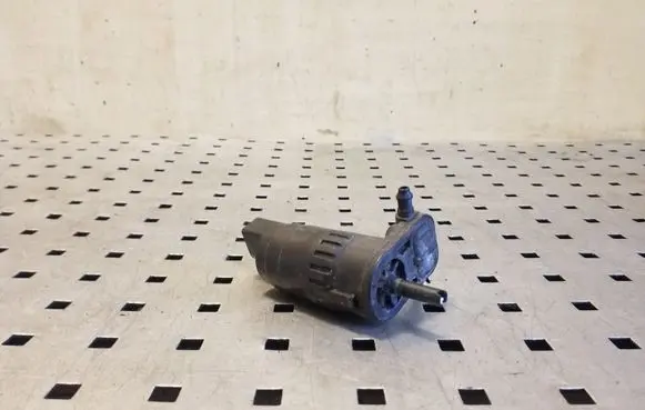Volkswagen Golf Plus Windscreen/windshield washer pump 1K6955651