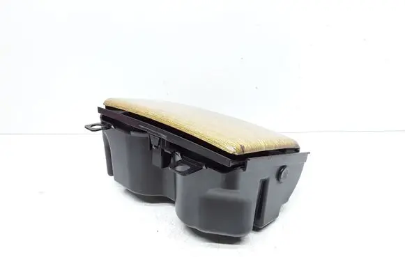 Volvo XC90 Cup holder 