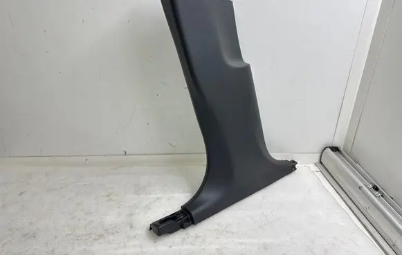 Tesla Model Y (B) pillar trim (bottom) 149462302E 30008380 2022718