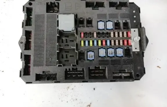 Jaguar XF Fuse box set 9x2314b476ac 9x23-14b476-ac