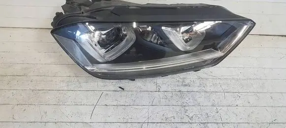 Volkswagen Golf Sportsvan Headlight/headlamp 517941034B
