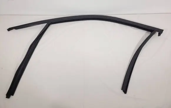 BMW 1 F40 Rubber seal front door window/glass 7452347 5133