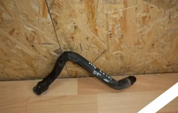 Mercedes-Benz Sprinter W906 Engine coolant pipe/hose
