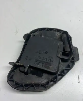 Volkswagen Touran I Headlight/headlamp dust cover 1305239235