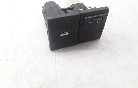 Ford Mondeo Mk III Tailgate opening switch 1S7T19B514AA