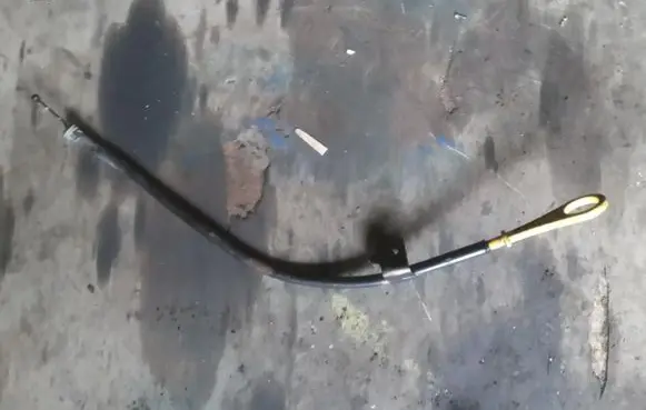 Ford Focus Oil level dip stick 
