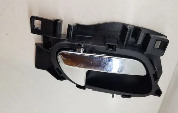 Peugeot 3008 I Rear door interior handle 9683446577 9683446077