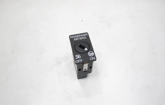 Volkswagen Tiguan Passenger airbag on/off switch 5Q0919237 A24117