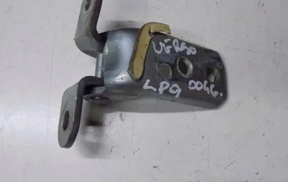 Toyota Corolla Verso AR10 Loading door hinge set 329458798uoij24342