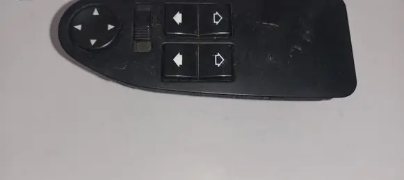 BMW 5 E39 Electric window control switch 8368988