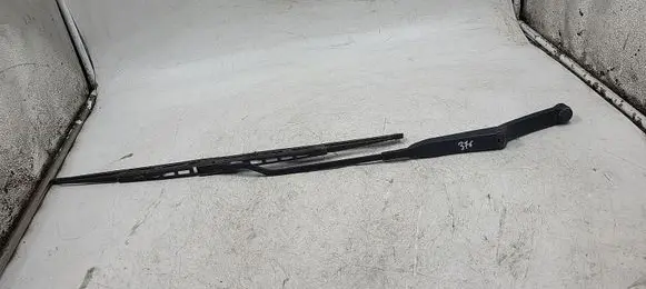 Audi A4 S4 B5 8D Front wiper blade arm 