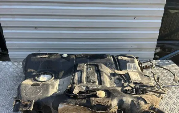 Volvo XC90 Fuel tank 