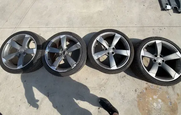 Audi A4 S4 B8 8K R19 alloy rim 8K0601025AR