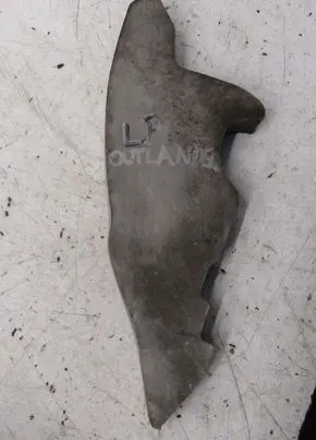 Mitsubishi Outlander Fender foam support/seal 3589