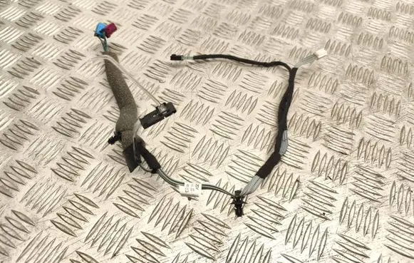 Mercedes-Benz C W204 Rear door wiring loom A2045402710