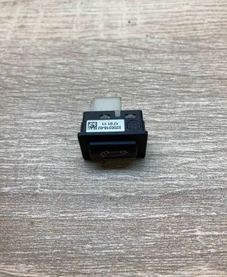 BMW 5 E39 Tailgate/trunk/boot open switch 9200316 920031602