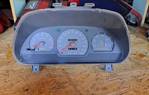 Volvo S40, V40 Speedometer (instrument cluster) 30813200 30813200007 30800600