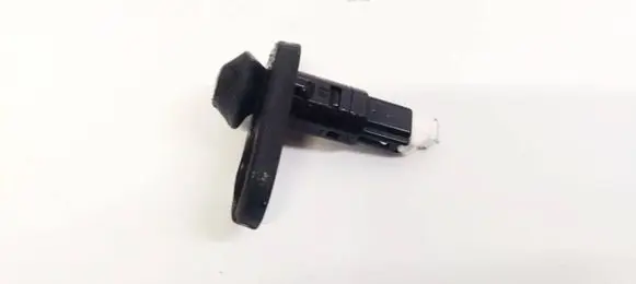 Toyota RAV 4 (XA30) Front door lock loop/hook striker 